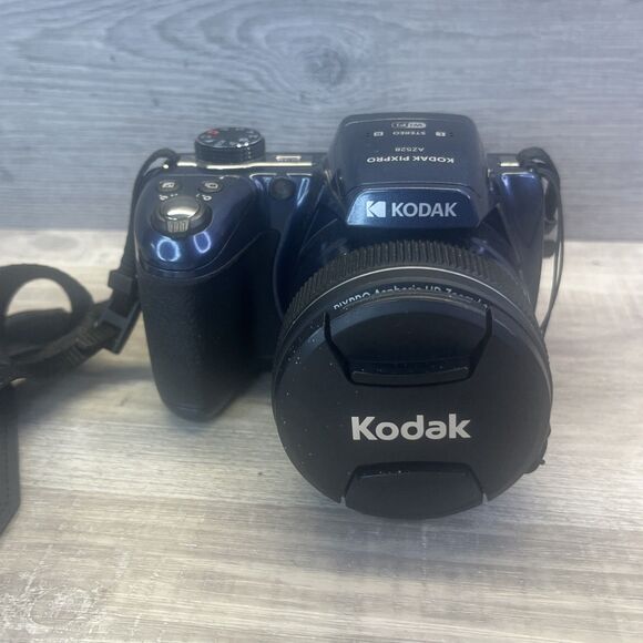Kodak  Pixpro AZ528 16MP Digital Camera Blue 52X Zoom Extra Battery Charger - Picture 11 of 16